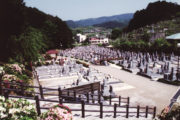 壷阪山霊園