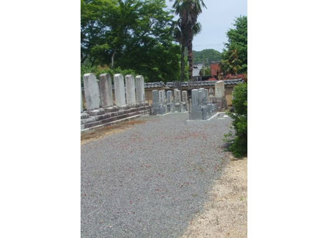 隣華院墓地 イメージ3