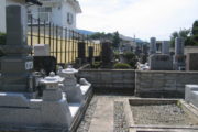 證蓮寺墓地