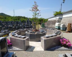 薬師院沼田墓苑