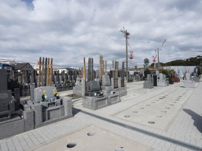 成城しだれ桜墓苑 イメージ3